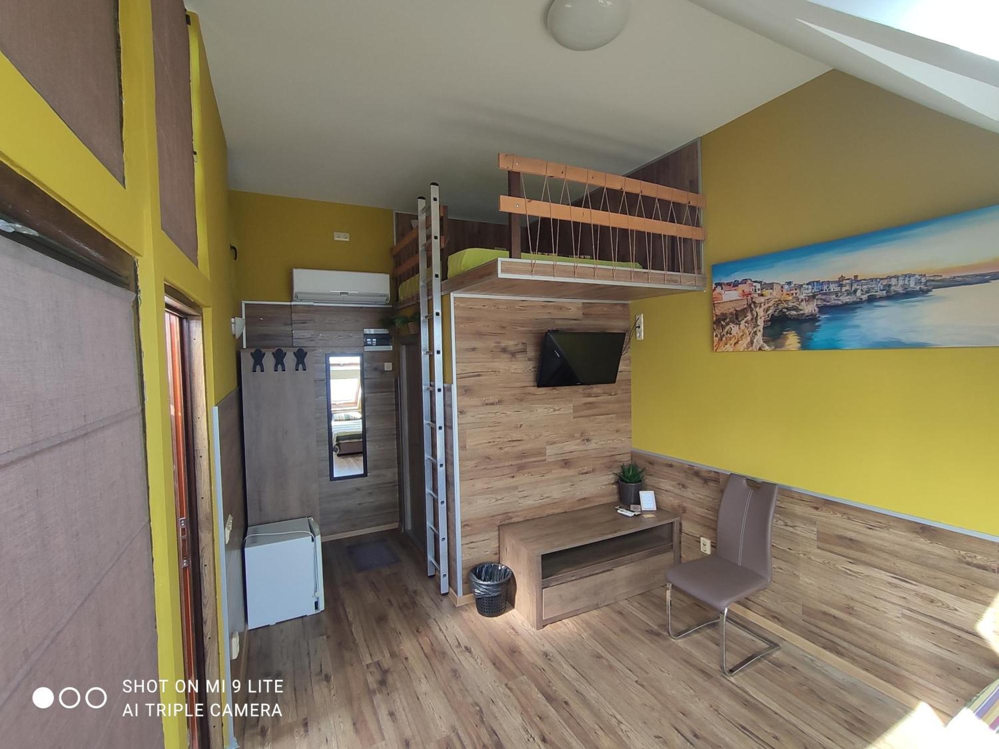 Hemingway Rooms In Happy Beach Varna Bagian luar foto