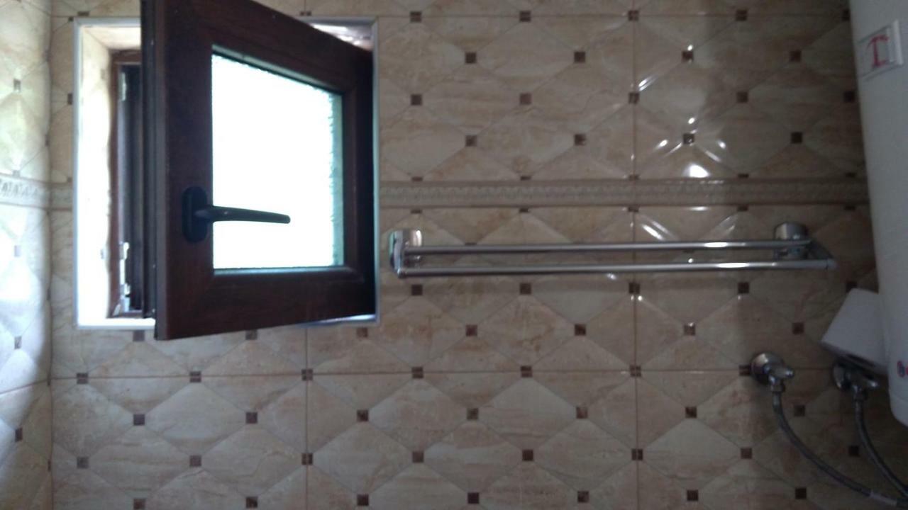 Hemingway Rooms In Happy Beach Varna Bagian luar foto